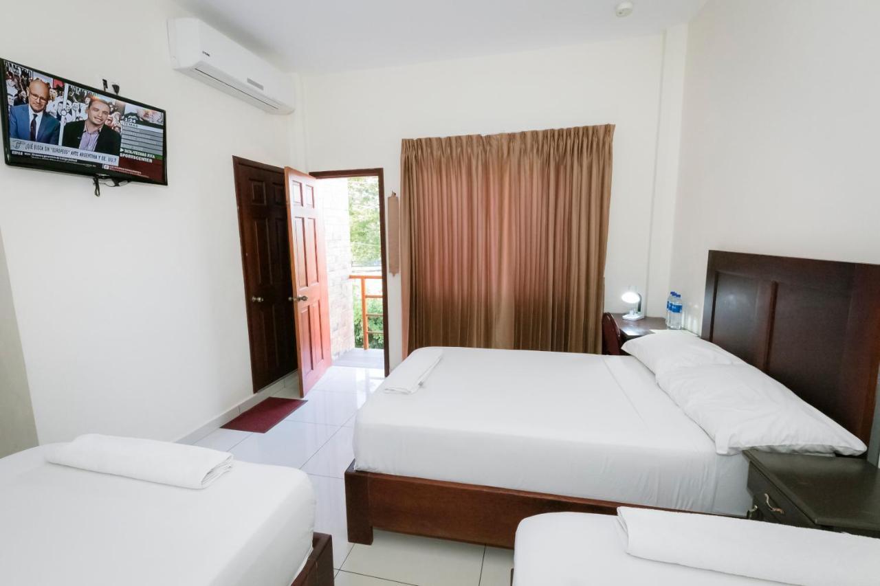 Hotel Mediterraneo Inn Santa Rosa de Lima Экстерьер фото