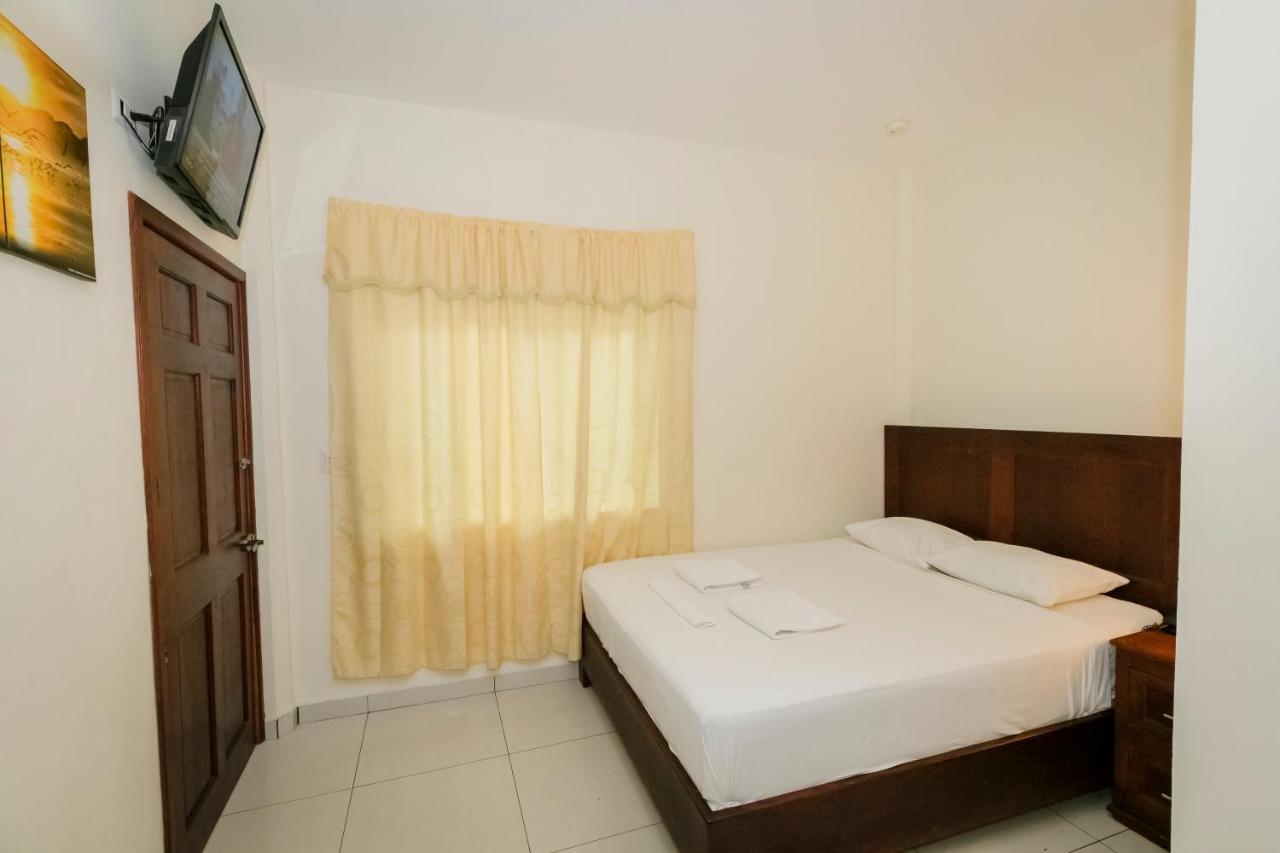 Hotel Mediterraneo Inn Santa Rosa de Lima Экстерьер фото
