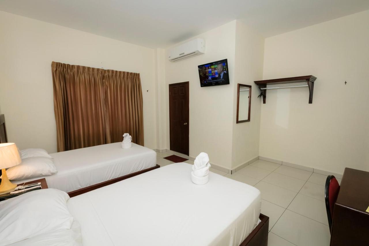 Hotel Mediterraneo Inn Santa Rosa de Lima Экстерьер фото
