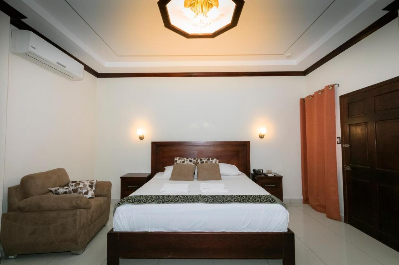 Hotel Mediterraneo Inn Santa Rosa de Lima Экстерьер фото