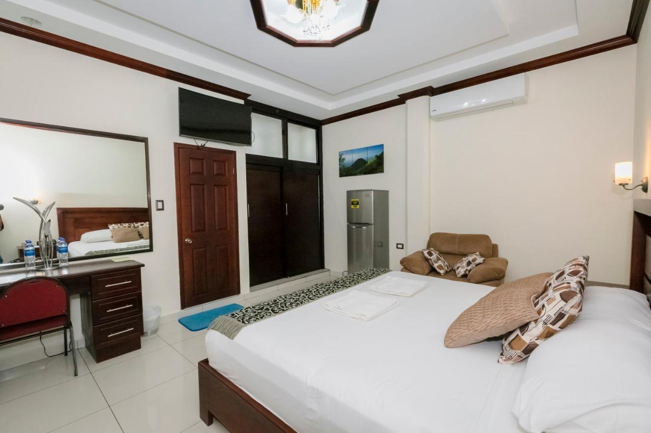 Hotel Mediterraneo Inn Santa Rosa de Lima Экстерьер фото