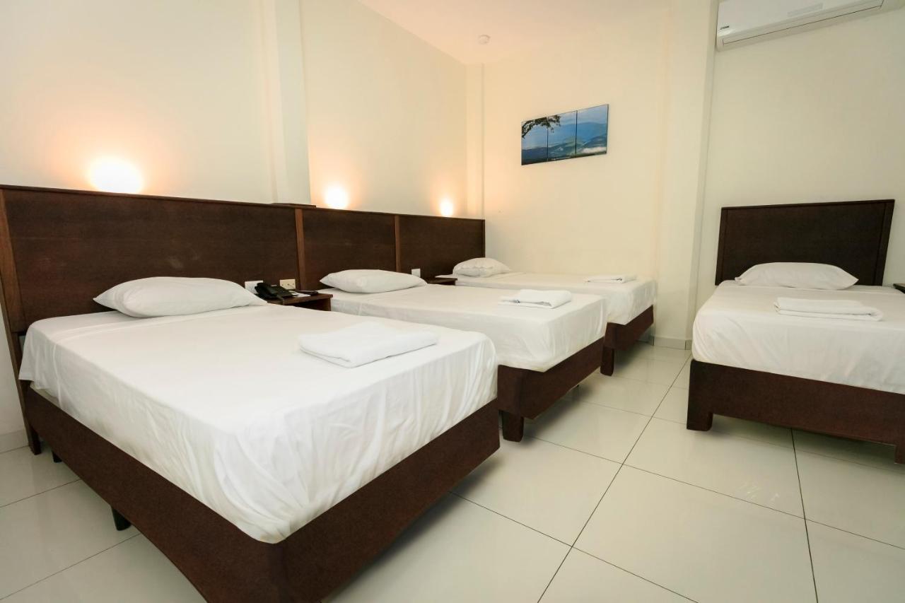Hotel Mediterraneo Inn Santa Rosa de Lima Экстерьер фото