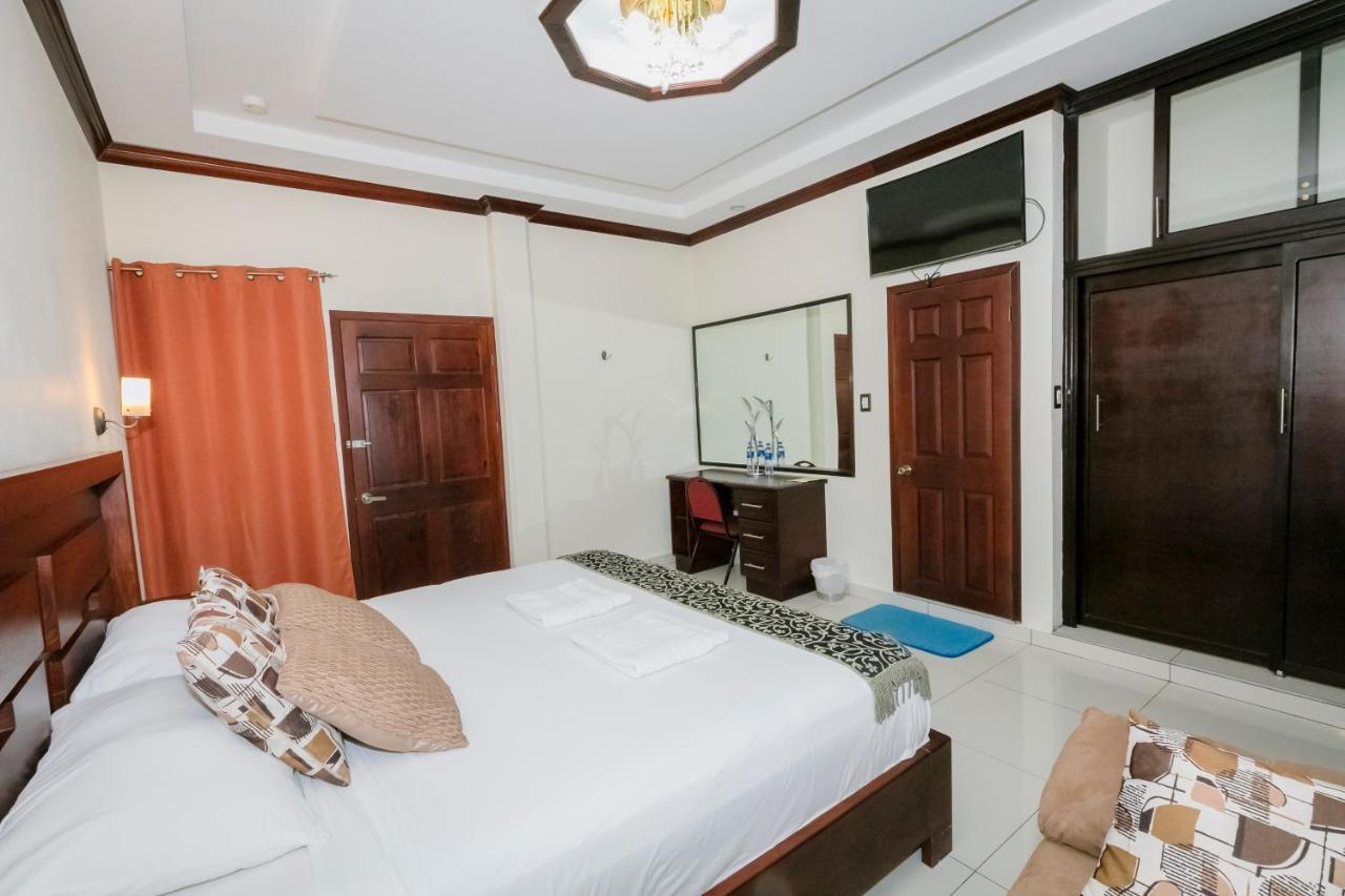 Hotel Mediterraneo Inn Santa Rosa de Lima Экстерьер фото